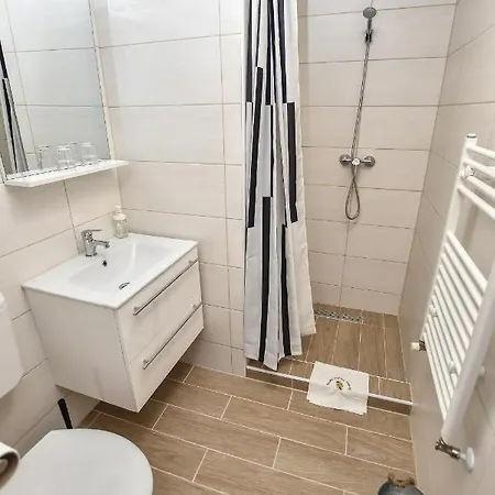 E-vasko Panzio Borpince