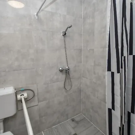 E-vasko Panzio Borpince לינה וארוחת בוקר טוקאי