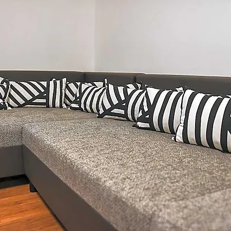 E-vasko Panzio Borpince Bed & Breakfast
