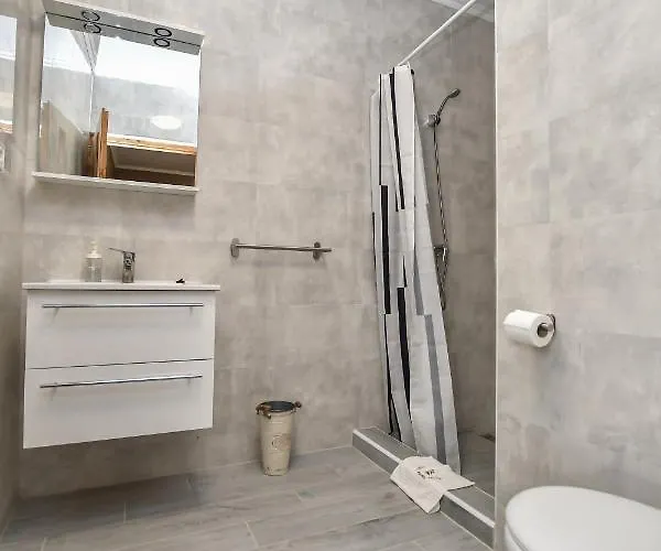 E-vasko Panzio Borpince B&B