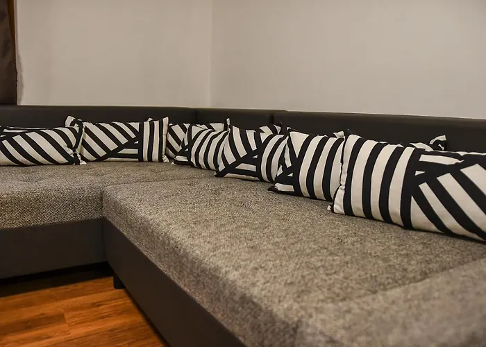 E-vasko Panzio Borpince B&B